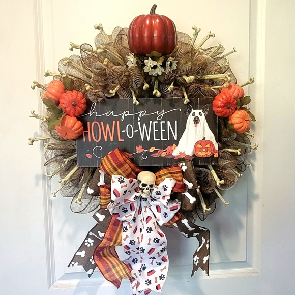 Halloween Dog Wreath Game of Bones Deco Mesh Bows - Picture 2 of 9